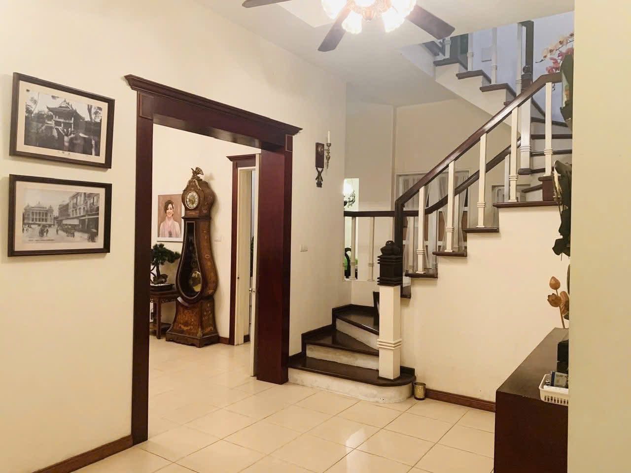 Bán nhà 5 tầng dân xây phố Nghĩa Đô, Cầu Giấy, khu phân lô, ô tô vào nhà, 55m, 20 tỷ 15982646