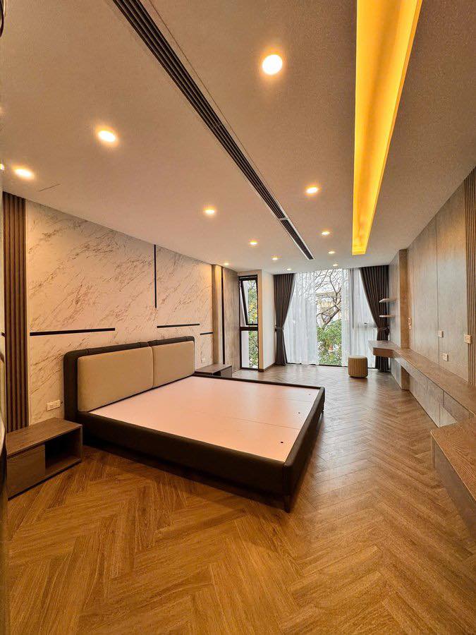 HÀNG HIẾM MẶT PHỐ  VIỆT HƯNG 56M2 7T THANG MÁY, KINH DOANH DÒNG TIỀN - NHỈNH 2X TỶ 15982647