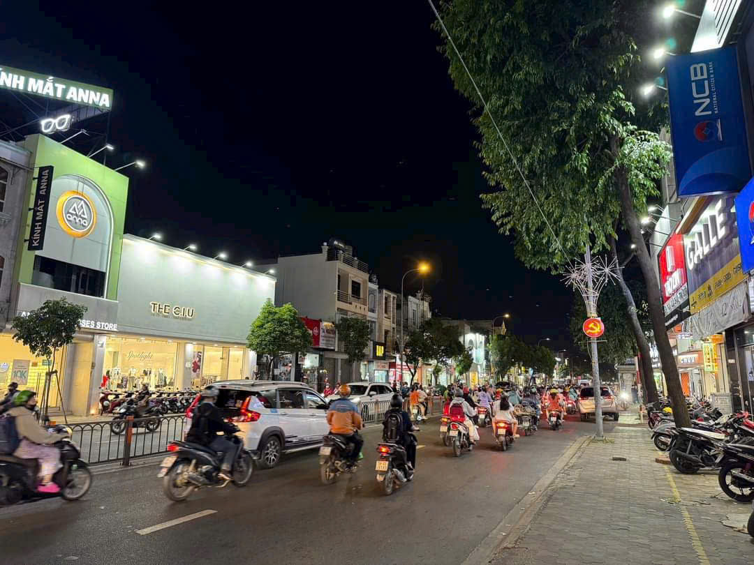 2 LÔ MẶT TIỀN ĐƯỜNG QUANG TRUNG – NGANG GẦN 10M – XÂY CAO ỐC/KS CỰC ĐẸP 15982653