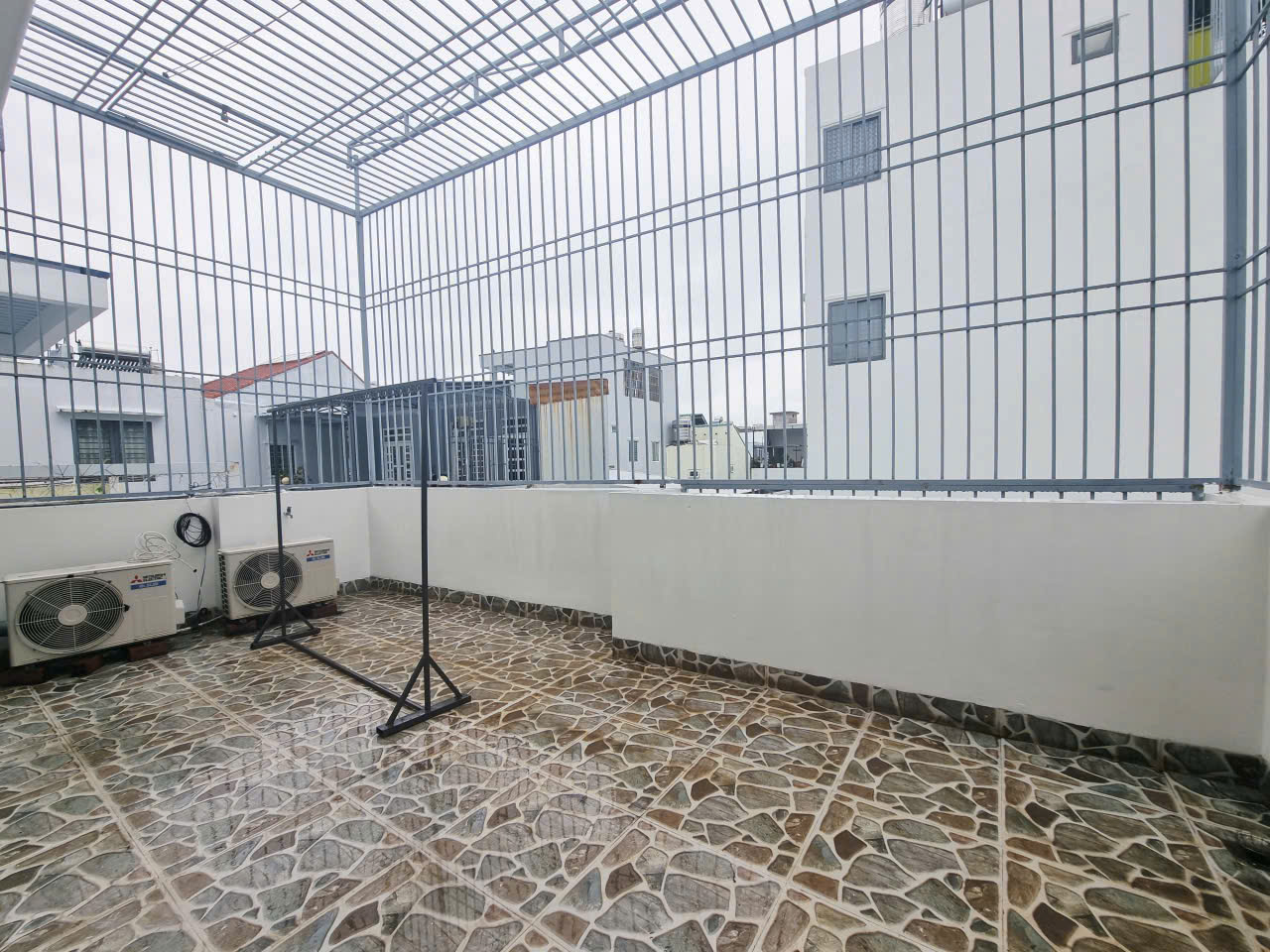 Bán Nhà Lạc Long Quân – 3 Tầng Kiên Cố – 53.7m² – Giá 4.8 Tỷ 15982659