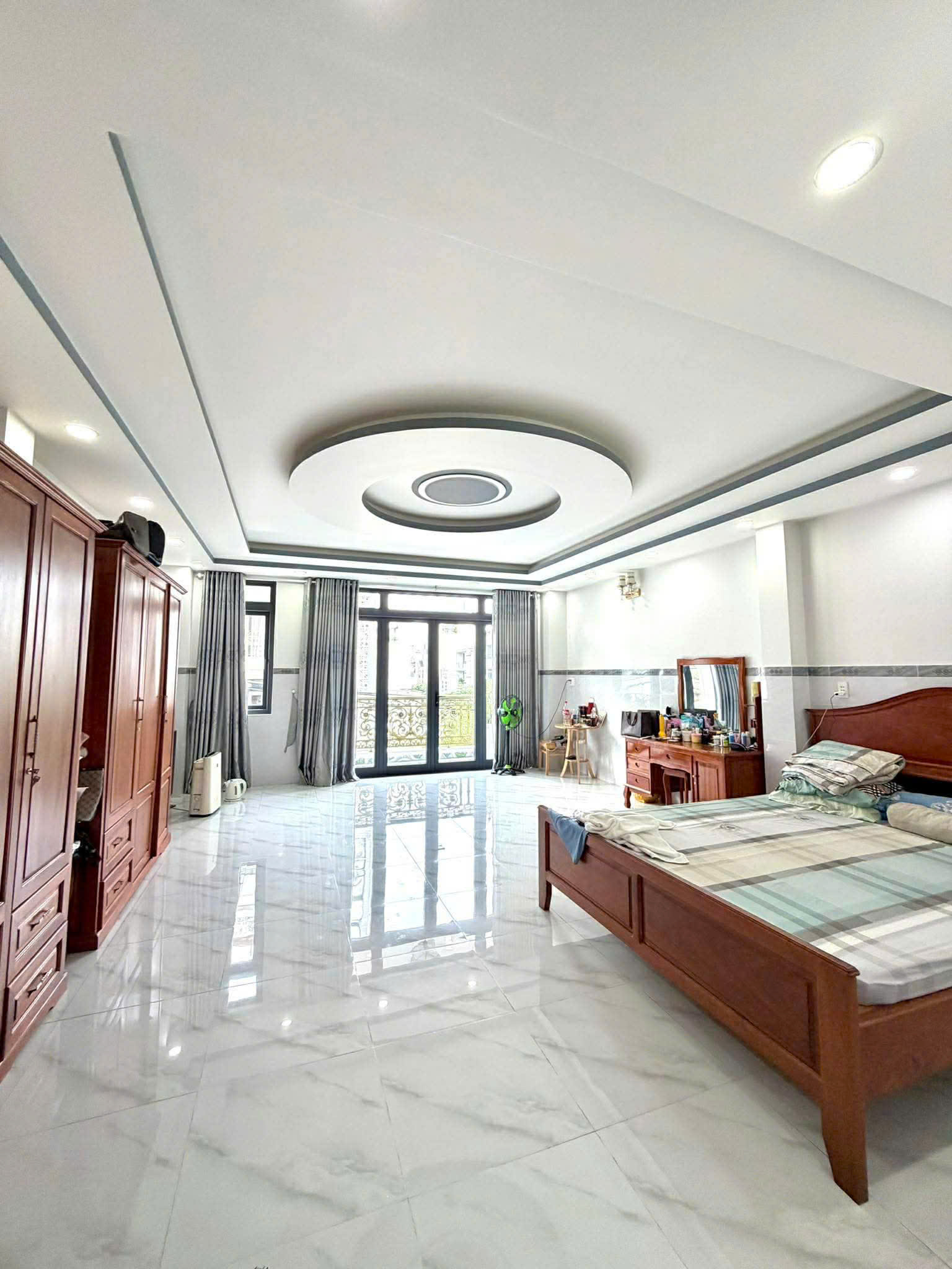 Bán nhà Mặt tiền Hoàng Ngọc Phách - giao Phú Thọ Hòa, 5,8x22m, 5 Tầng - 6PN, 23,5 tỷ. 15982699