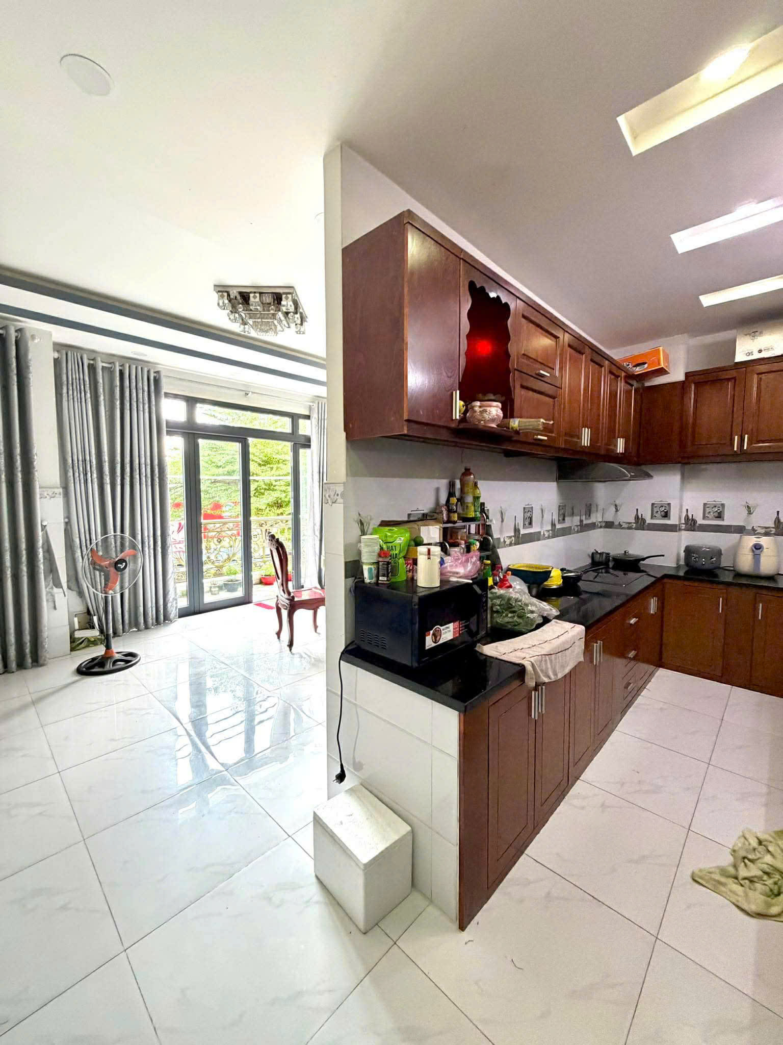 Bán nhà Mặt tiền Hoàng Ngọc Phách - giao Phú Thọ Hòa, 5,8x22m, 5 Tầng - 6PN, 23,5 tỷ. 15982699