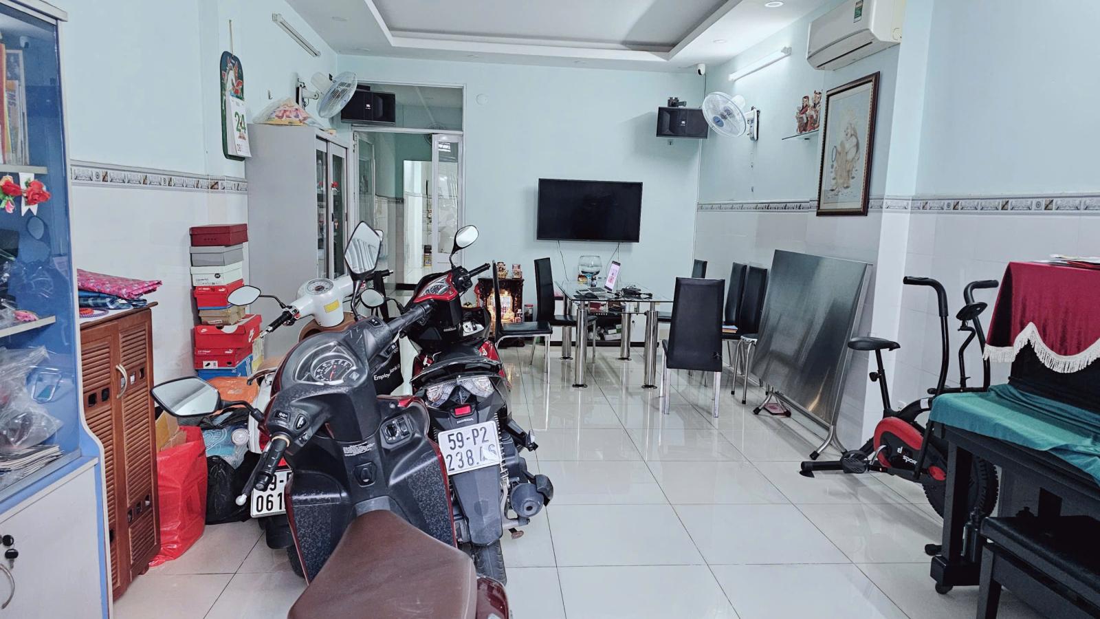 Chủ kẹt tiền bán gấp nhà MTKD Bàu Cát, 133m², giá 15 tỷ 15982715