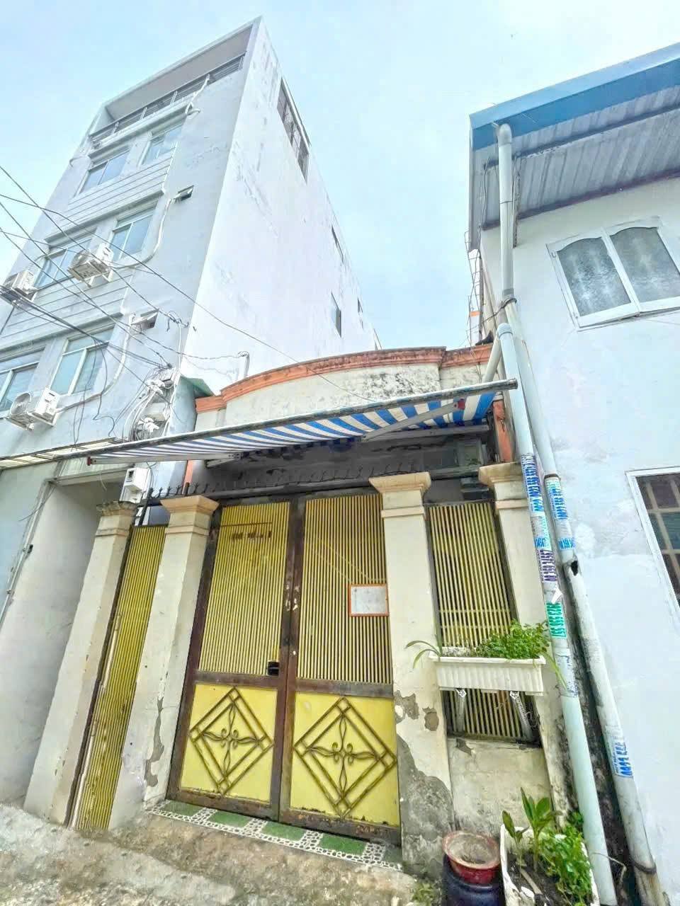 NHÀ CẤP 4 SỔ HỒNG RIÊNG - HẺM 502 HUỲNH TẤN PHÁT, QUẬN 7 - CHỈ 6,68 TỶ 15982723