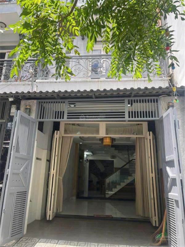 NHÀ ĐẸP HXH 6M.MỚI VÀO Ở NGAY,TỌA LẠC TẠI LÊ VĂN THỌ GẦN CÔNG VIÊN LÀNG HOA DT4,5X17=77M2 GIÁ 8,7 T 15982745