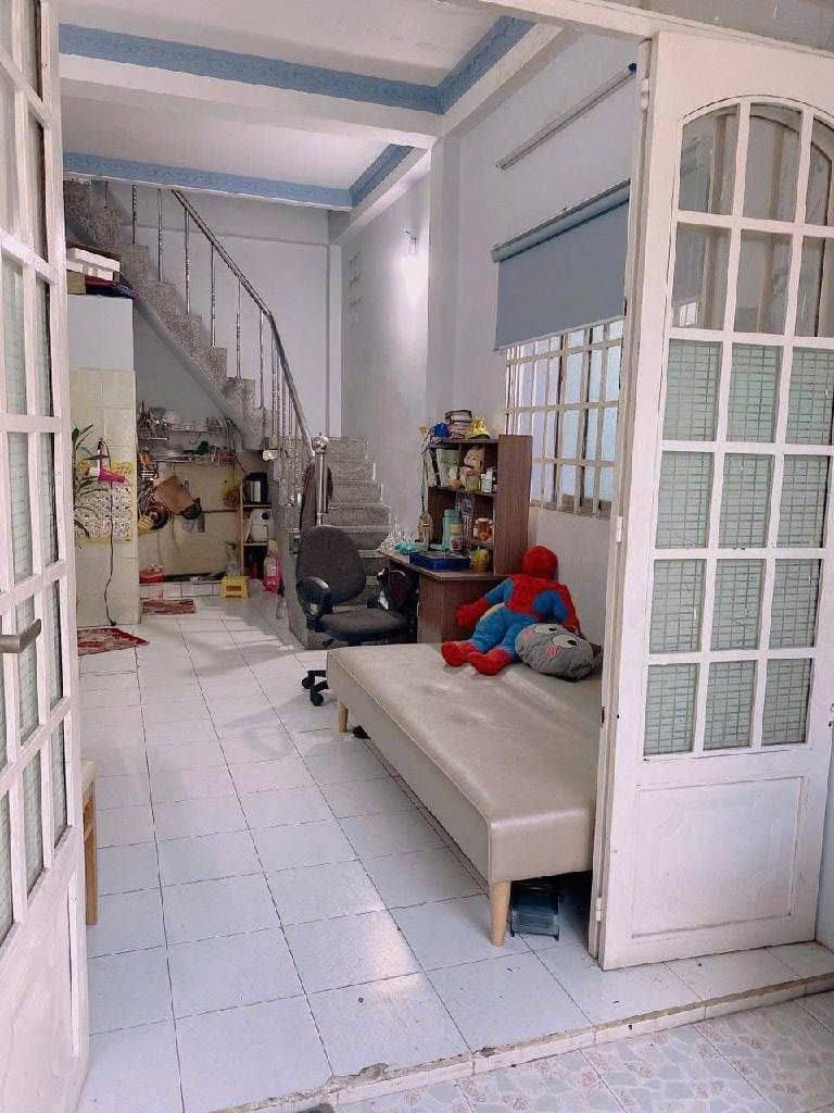 HÀNG HIẾM :Chỉ 3,8Tỷ Có Nhà HXH-2 Tầngh-Sổ Riêng-Gần Chợ-An Cư Lâu Dài Quận 9 15982752