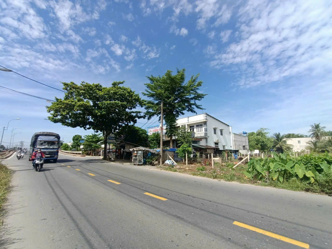 Bán đất mặt tiền 20x50m giá 18 tỷ Đường Hà Duy Phiên 15982761