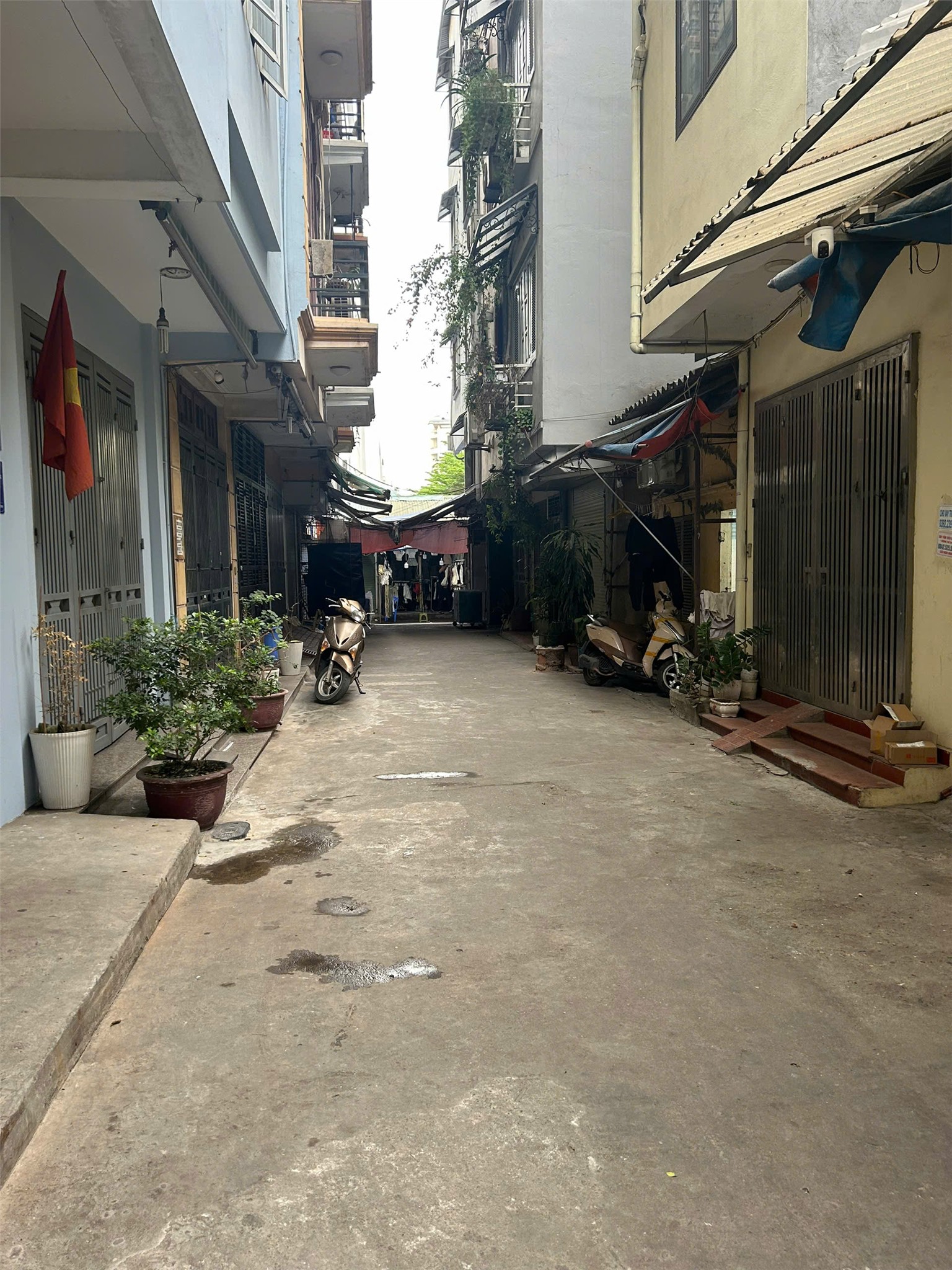 Chính chủ bán nhà ngõ Chợ Nhà Xanh - Phố Phan Văn Trường, chính chủ uy tín, 17 tỷ có thương lượng. 15982797