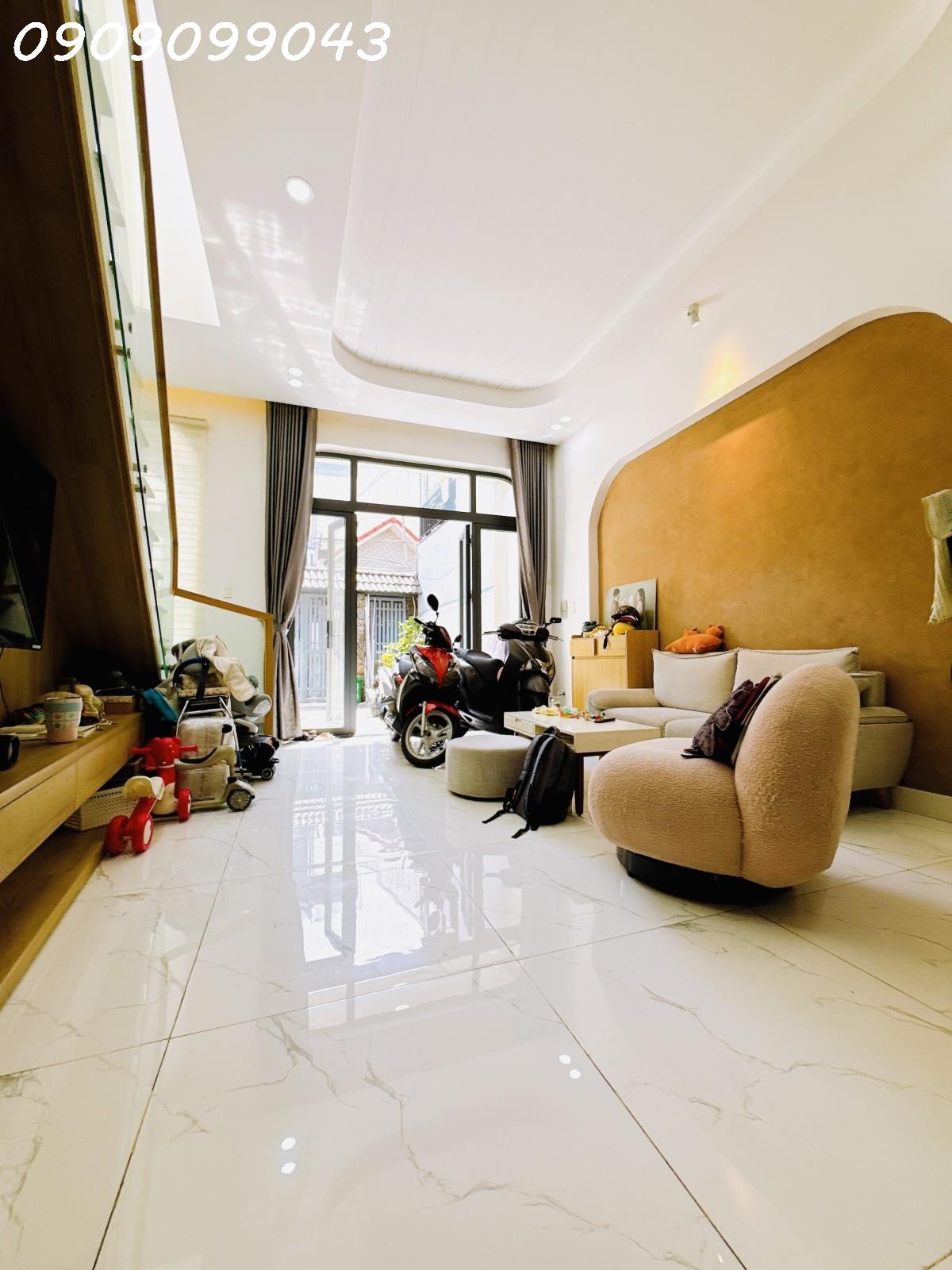 🔥NHÀ 2 TẦNG MỚI CỨNG-94M2 NGANG 6MÉT-SÂN ĐẬU Ô TÔ.
GIÁP TÂN BÌNH-NHỈNH 6 TỶ. 15982838