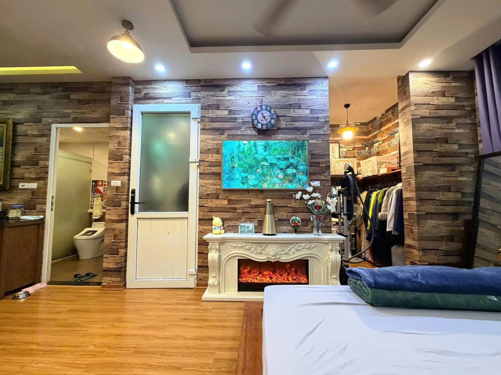 BÁN NHÀ NGỌC KHÁNH 2 THOÁNG 40M 5 TẦNG MẶT TIỀN 5M 9.5 TỶ 15982855