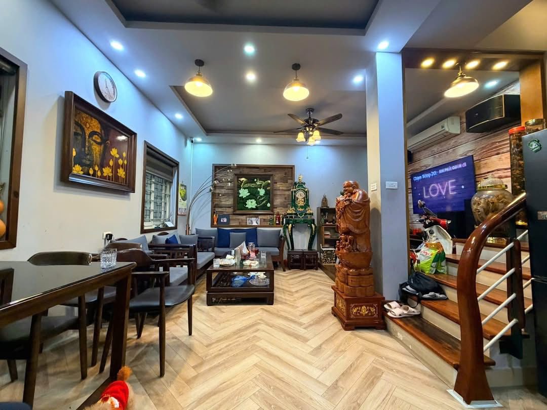 BÁN NHÀ NGỌC KHÁNH 2 THOÁNG 40M 5 TẦNG MẶT TIỀN 5M 9.5 TỶ 15982855