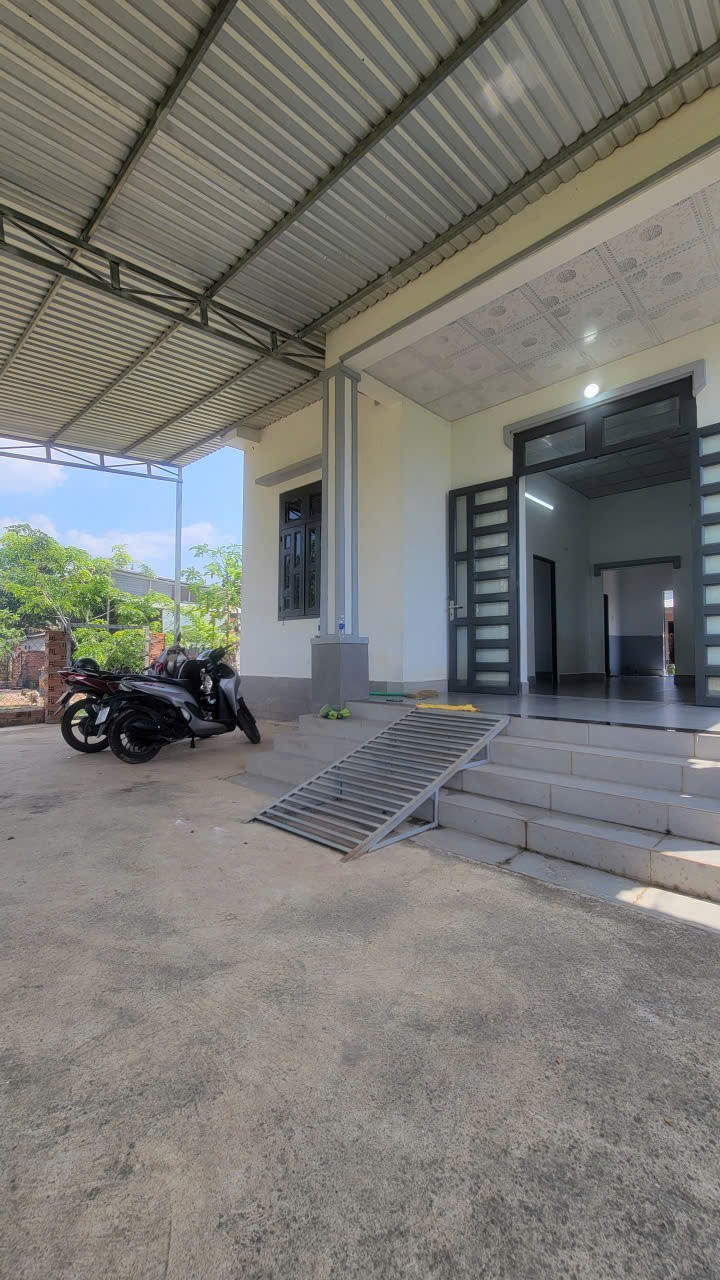 CẦN TIỀN BÁN GẤP NHÀ SỔ HỒNG RIÊNG – xã AN LINH, Huyện PHÚ GIÁO, BÌNH DƯƠNG ( xã An Long, HCM mới ) 15982925