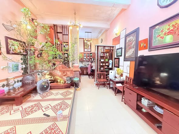 Bán nhà đẹp mặt ngõ phố La Thành 40m2 5tầng mặt tiền 5.2m 9.8 tỷ Ba Đình 15982927
