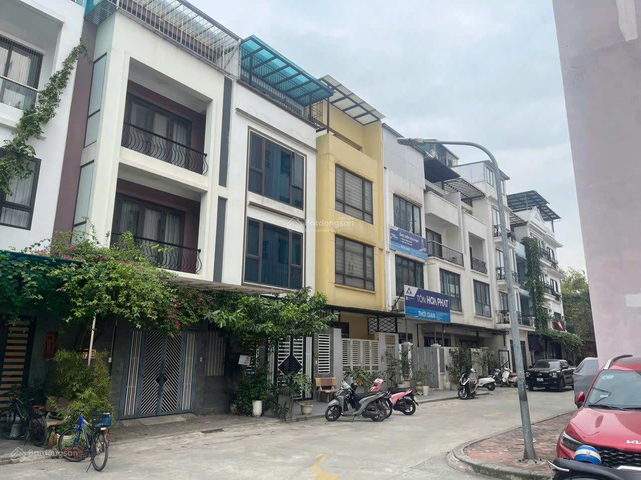 GẤP - LIỀN KỀ VIP ĐỊNH CÔNG - NHÀ MỚI - 4 TẦNG - KINH DOANH MẶT CHUNG CƯ - ĐƯỜNG OTO TRÁNH 15982945