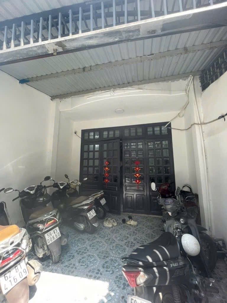 HẺM 2 🚘 TRÁNH KINH DOANH SẦM UẤT SÁT BÊN EMART - ĐỐI DIỆN BÙI QUANG LÀ THÔNG SỐ CHUẨN Phan Huy Ích  15983019