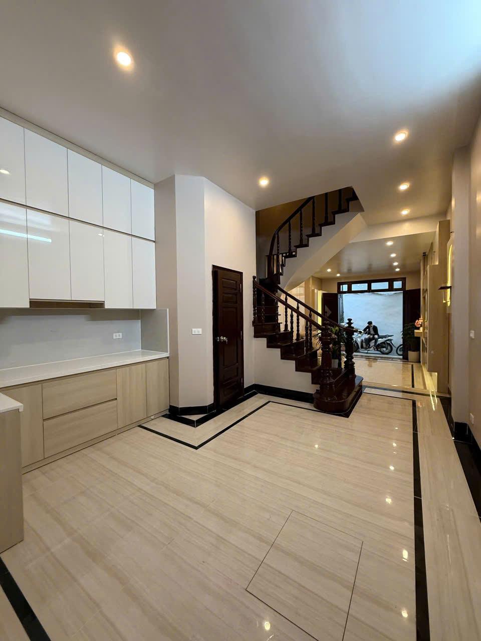 SỞ HỮU NGAY NHÀ ĐẸP - GIÁ TỐT - Vị Trí Đắc Địa Tại Ngõ 254 Minh Khai, Hoàng Mai, Hà Nội 15983027