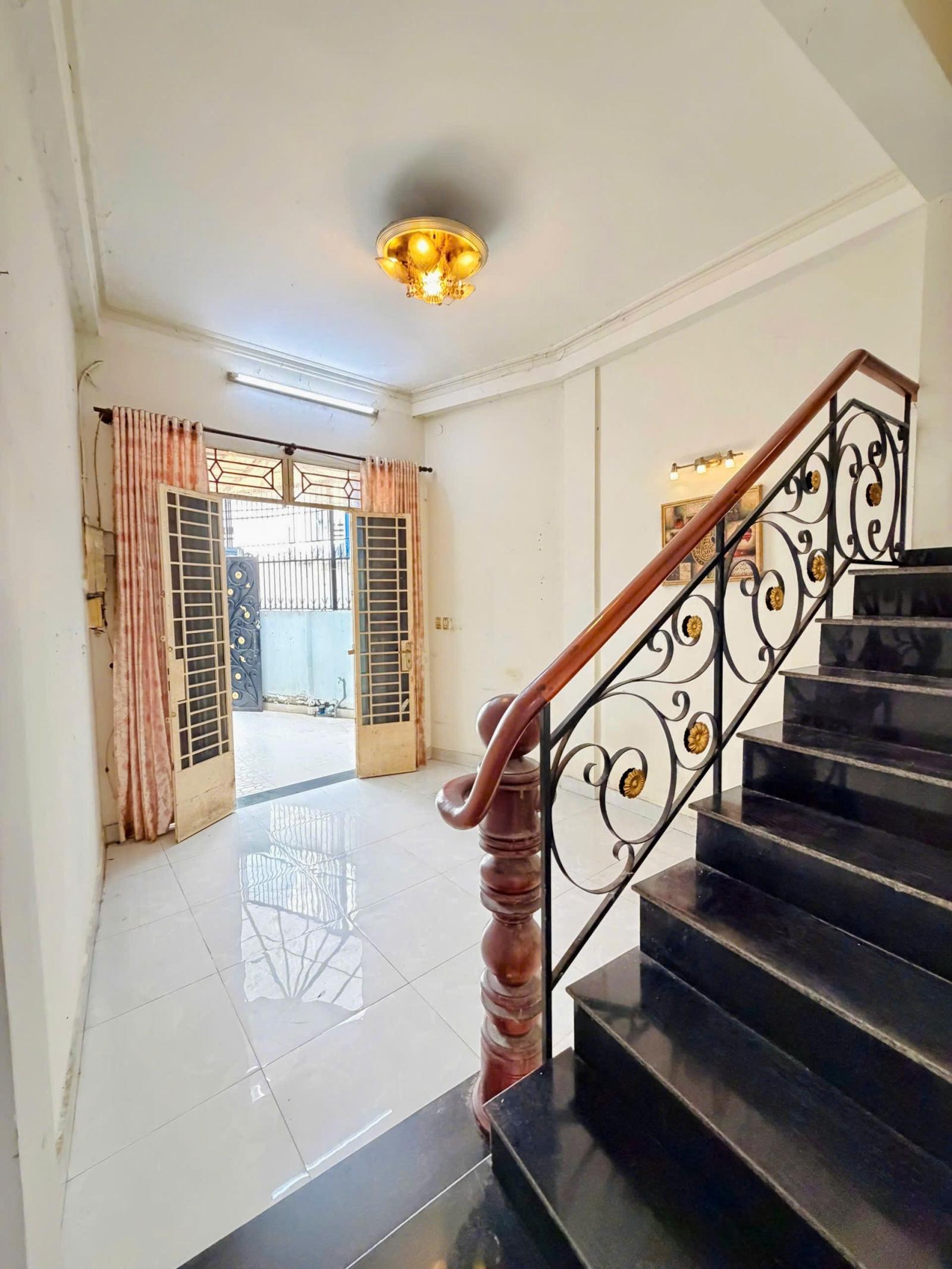 Bán nhà hẻm ô tô đỗ cửa quận Phú Nhuận,Trệt 3 tầng, 4PN-4Wc, giáp Q1 chỉ 7.2 tỷ 15983083