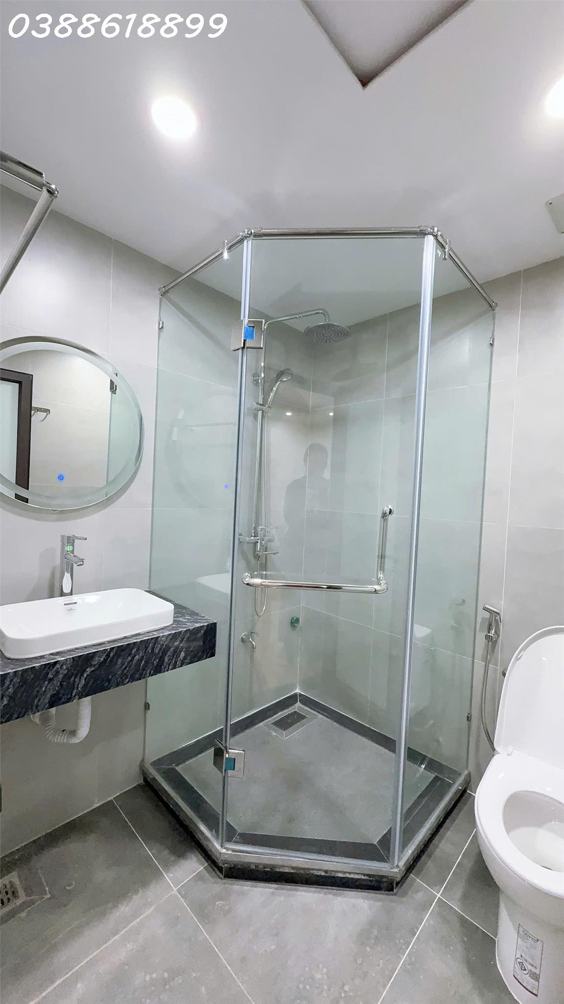 BÁN TÒA CHDV XUÂN LA - TÂY Hồ  162M x 9T, MT 5M -  THANG MÁY- CÓ HẦM - DÒNG TIỀN 200 15983217