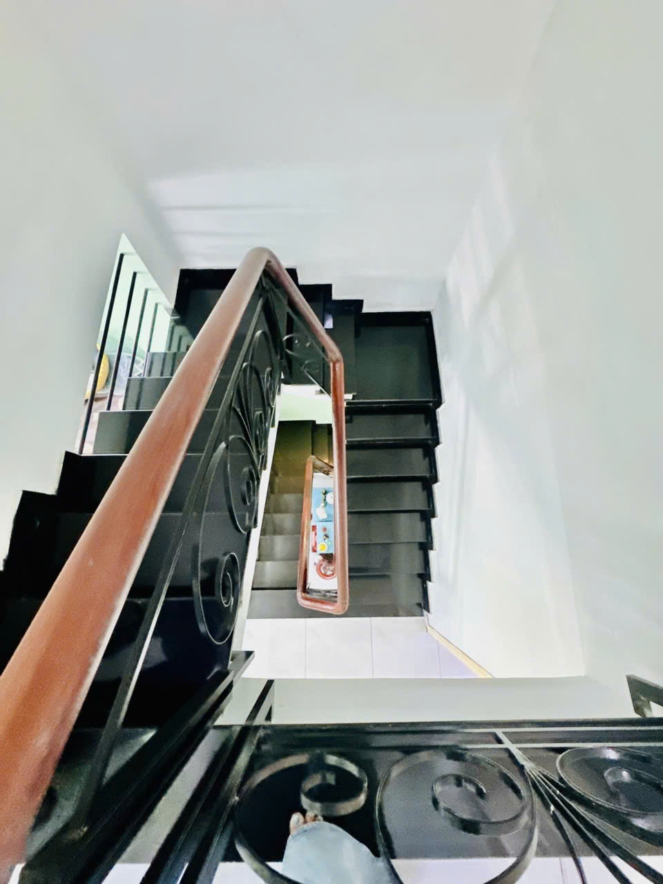 Quận 7 - Nhà đẹp - 74m2 - hẻm ô tô - Chính chủ 1 đời - 3 tầng - 9.8 Tỷ 15983225