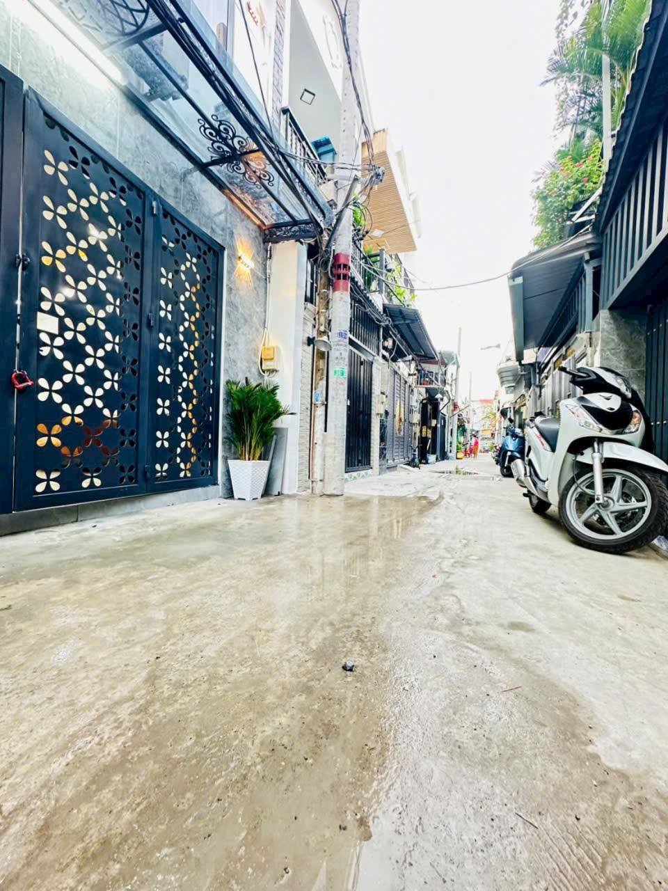 GIÁ TỐT NHẤT PHÂN KHÚC - NHÀ MỚI NGANG 5.5M - GIÁP QUẬN 7 - FULL NỘI THẤT - 5,15 TỶ 15983234