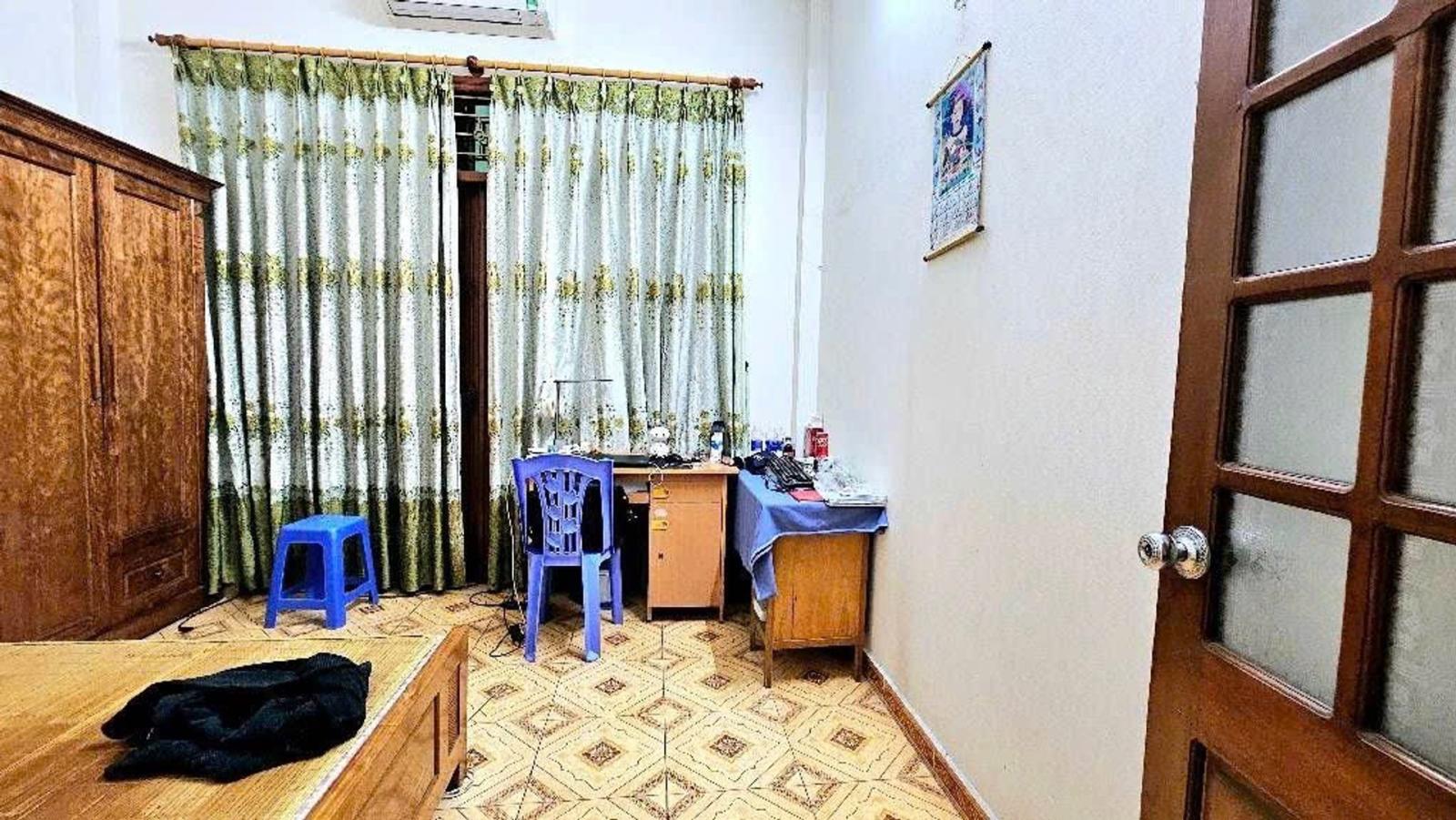 🔥 NHÀ ĐẸP ĐẠI KIM – NGÕ THÔNG – GẦN Ô TÔ TRÁNH – Ở NGAY CỰC SƯỚNG 🔥
🏡 41m² – 4 tầng – mặt tiền 4m – giá 11.5 tỷ
 15983236