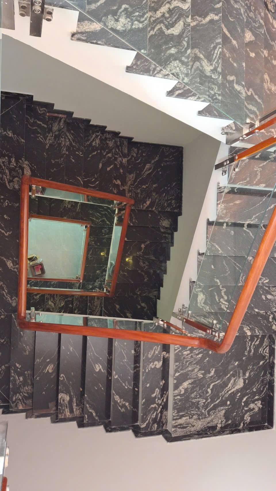 KẸT TIỀN BÁN GẤP - NHÀ NGAY LÀNG ĐẠI HỌC B, NHÀ BÈ - DÒNG TIỀN 30–40TR/THÁNG - GIÁ 13,5 TỶ 15983253