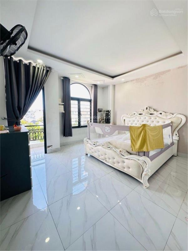 Bán nhà 1/ HXH 10M THÔNG Nguyễn Oanh, DT 4x15m, 3 lầu. Giá chỉ 11,9 tỷ 15983284