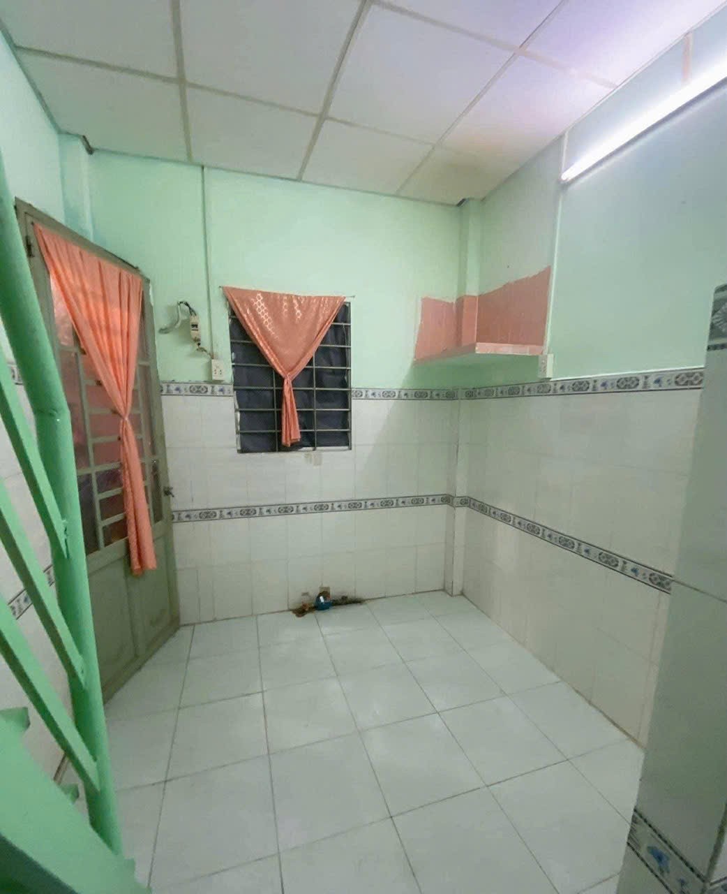 NHÀ ĐẸP – GIÁ TỐT  – CHÍNH CHỦ CẦN BÁN Tại hẻm 241, Tân Hòa Đông, HCM 15983315