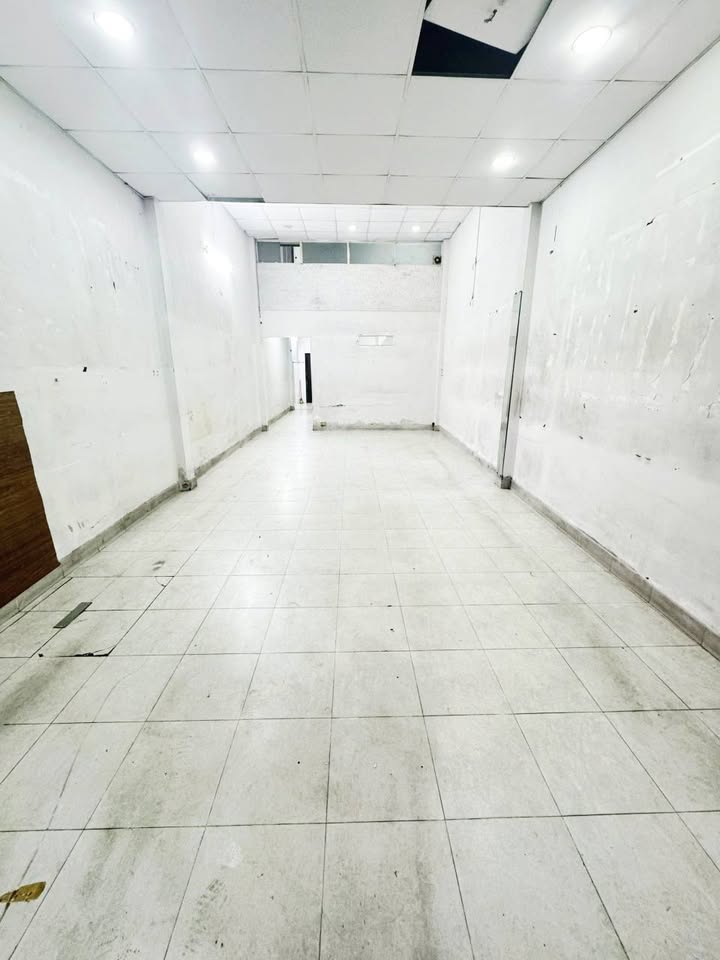 Cho thuê nhà Mặt Tiền NGAY CHỢ TÂN HƯƠNG Q.Tân Phú 72m², 18Triệu 15983328