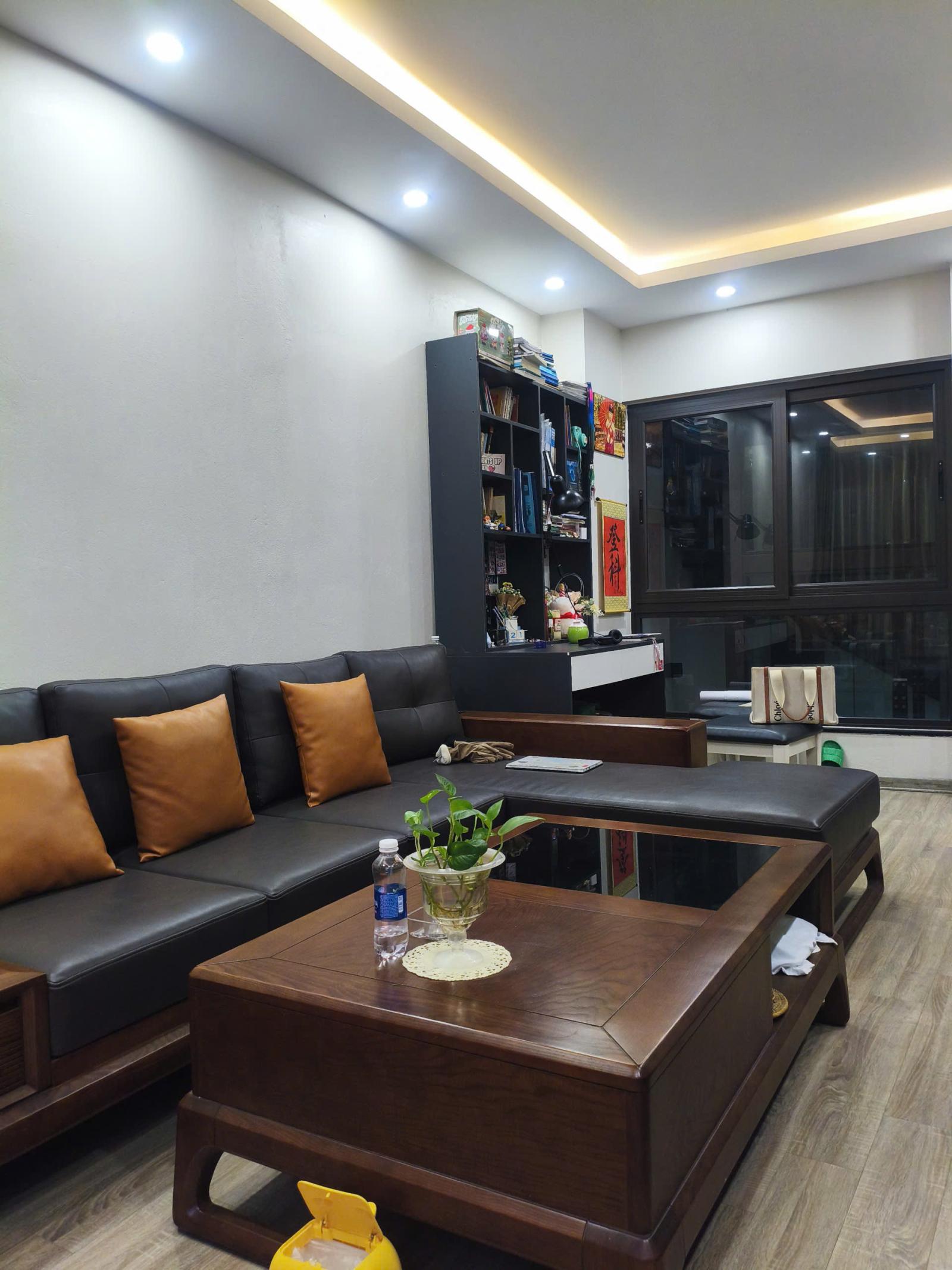 Nhà đẹp, bán nhà Đào Tấn, ô tô vào nhà, thang máy, 54m, chỉ 24 tỷ 15983343