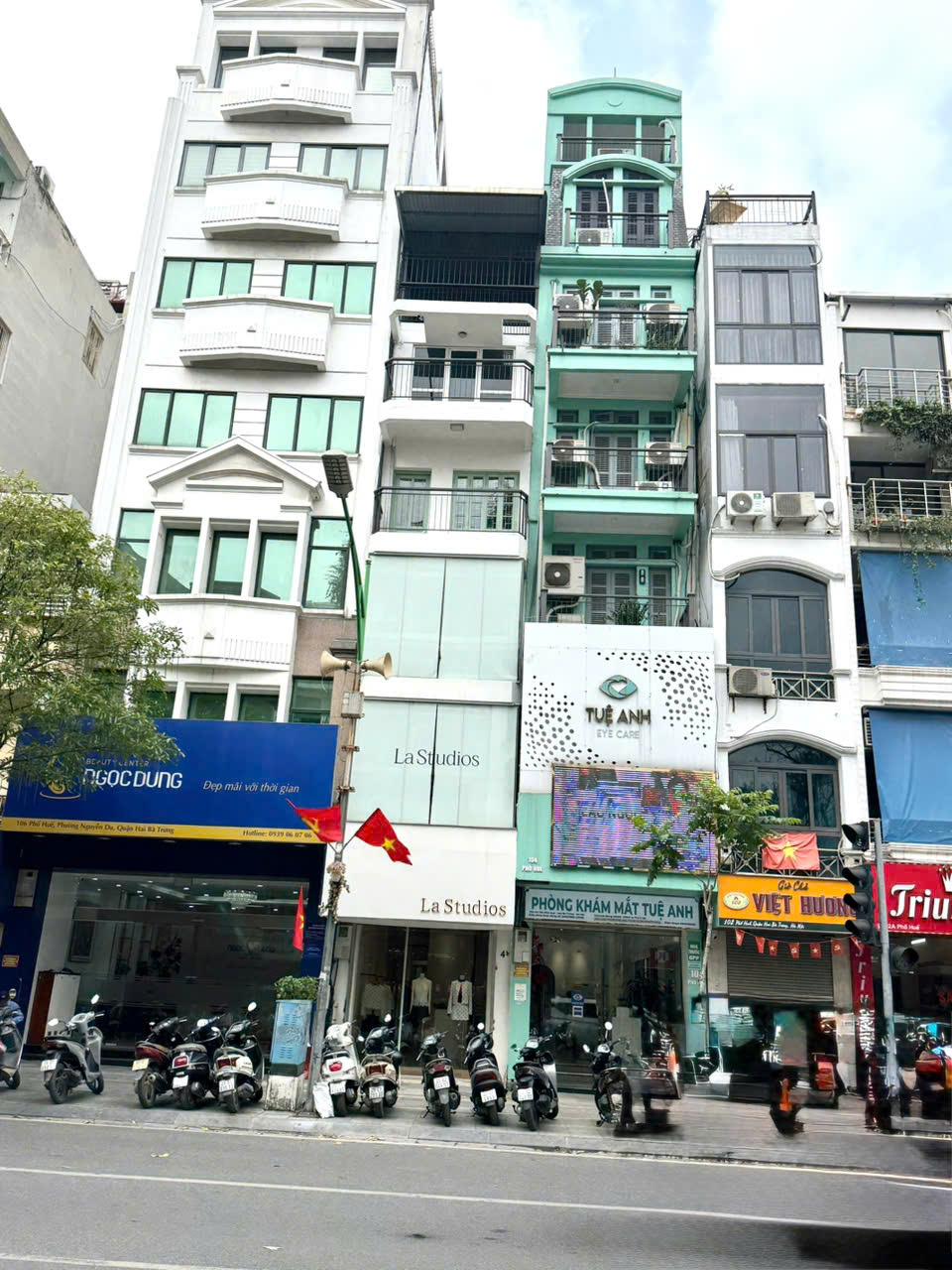 CHO THUÊ NHÀ MẶT PHỐ HUẾ – VỊ TRÍ KINH DOANH ĐẮC ĐỊA NGAY ĐỐI DIỆN CHỢ HÔM 15983350