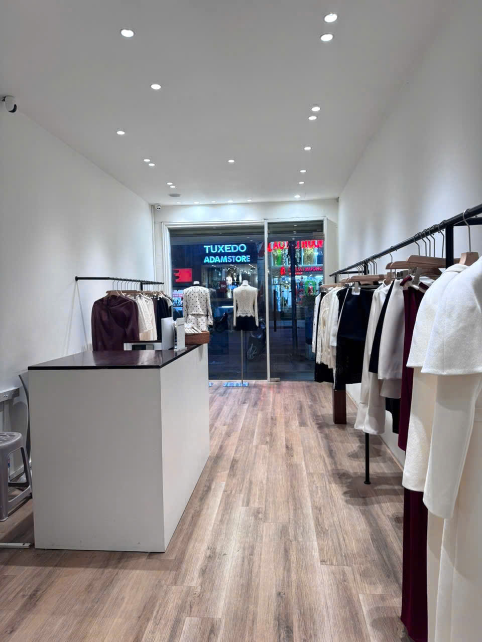 CHO THUÊ NHÀ MẶT PHỐ HUẾ – VỊ TRÍ KINH DOANH ĐẮC ĐỊA NGAY ĐỐI DIỆN CHỢ HÔM 15983350