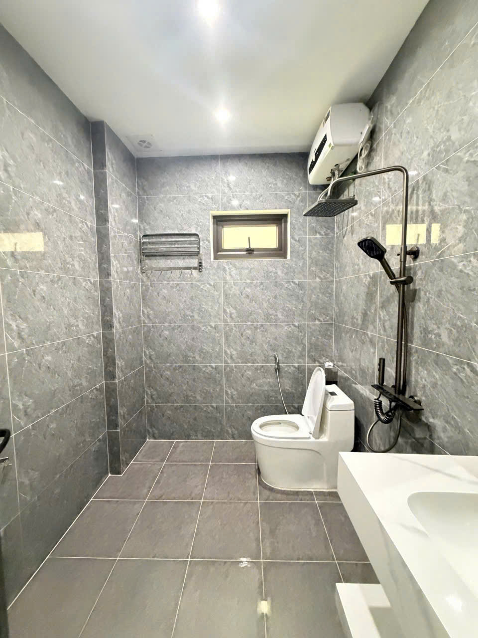 Còn duy nhất 1 căn 4 tầng độc lập Bùi Thị Tự Nhiên Đông Hải  vô cùng kiên cố, chắc chắn, thiết kế 15983357