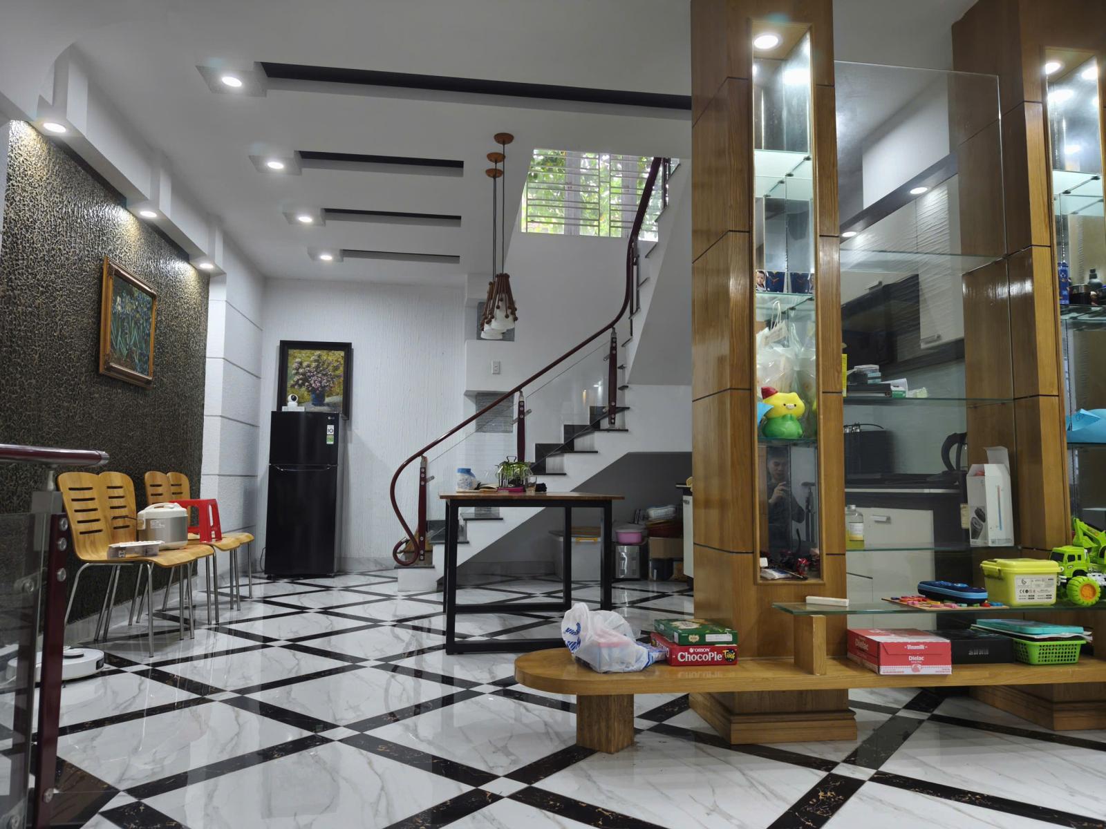 NHÀ ĐẸP TUYẾN 2 ĐÔNG KHÊ - TRUNG TÂM QUẬN NGÔ QUYỀN - GIÁ CHỈ 3,XX TỶ 15983358