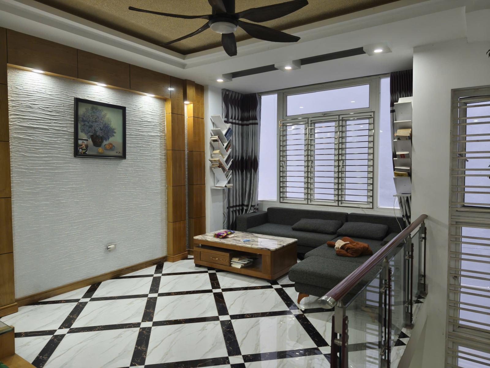 NHÀ ĐẸP TUYẾN 2 ĐÔNG KHÊ - TRUNG TÂM QUẬN NGÔ QUYỀN - GIÁ CHỈ 3,XX TỶ 15983358