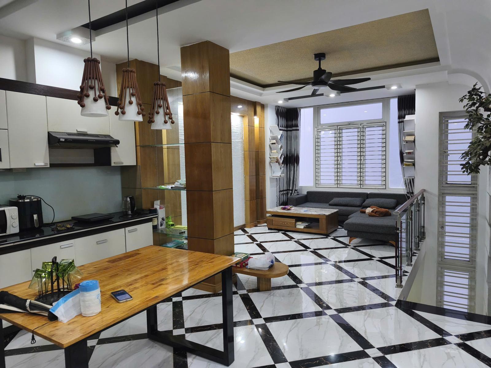 NHÀ ĐẸP TUYẾN 2 ĐÔNG KHÊ - TRUNG TÂM QUẬN NGÔ QUYỀN - GIÁ CHỈ 3,XX TỶ 15983358