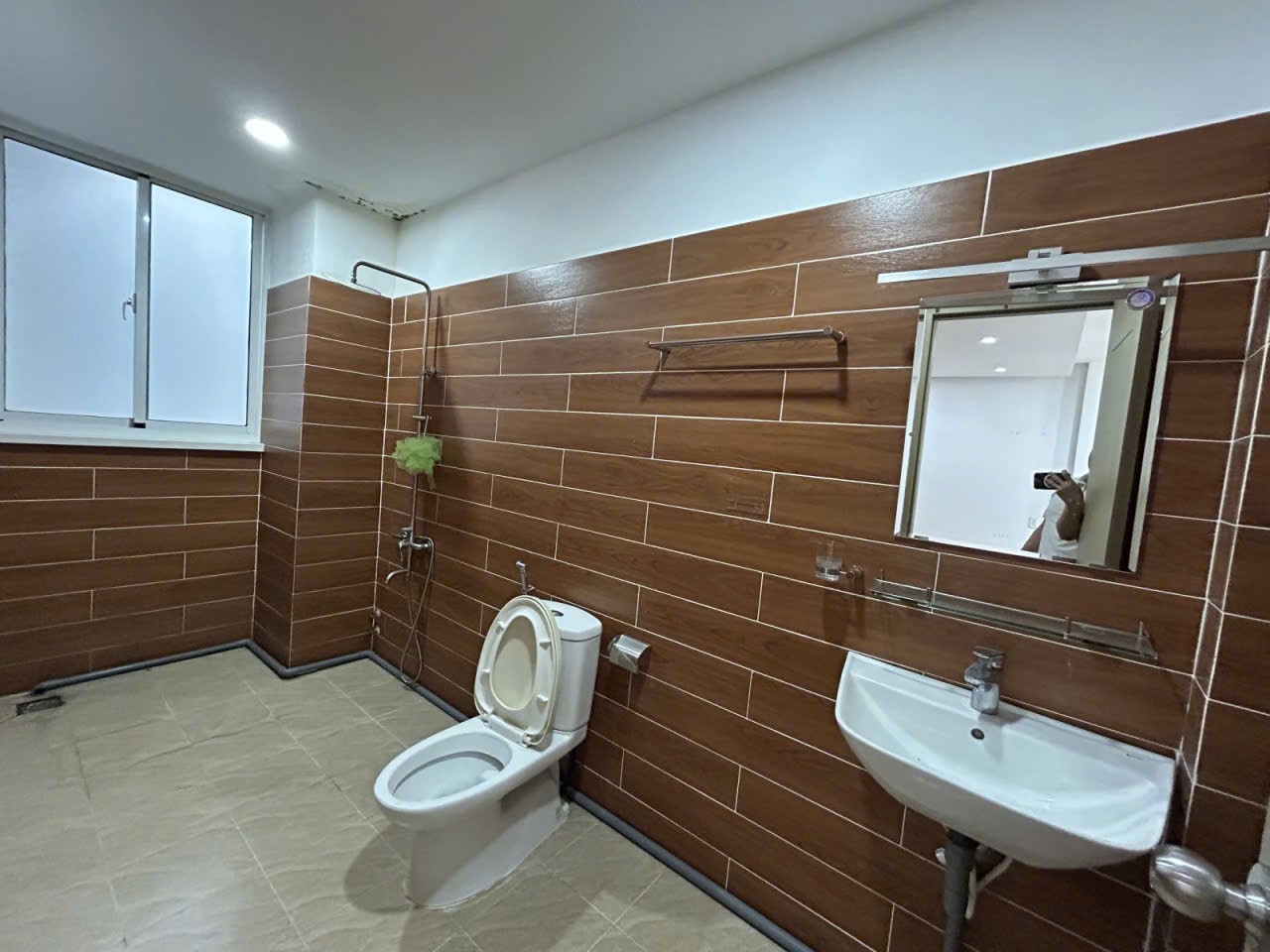 SỐC! NHÀ PHỐ 4 TẦNG – 6 PN – 100M2 KINH DOANH ĐỈNH GÒ VẤP. 15983375