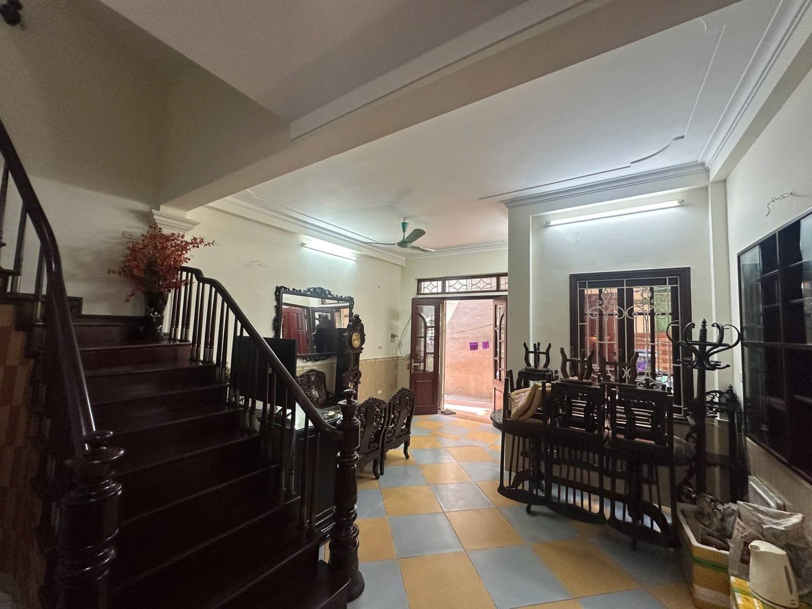 GIẢM GIÁ SỐC – NHÀ ĐẸP HOÀNG HOA THÁM – NHỈNH 8 TỶ - NGÕ Ô TÔ 15983408