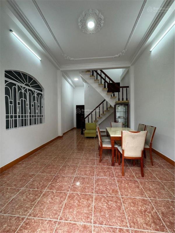 Nhà riêng 3 tầng tọa lạc tại trung tâm Gò Vấp, P17. DT 5,7x19=93m2 nhà còn mới vào ở ngay giá 8 tỷ 15983412