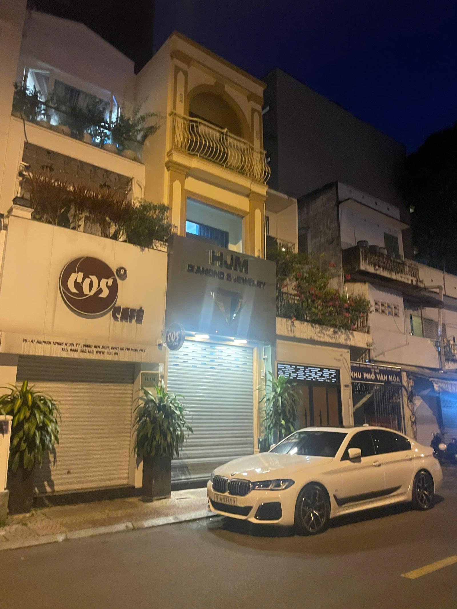 BÁN NHÀ 43 NGUYỄN TRUNG NGẠN BẾN NGHÉ QUẬN 1 GIÁ 52 TỶ 15983485