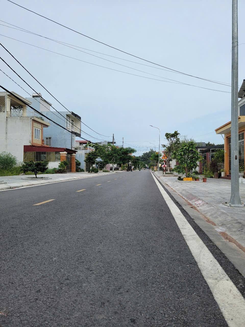cần bán 100m2 Tuyến 1 Mặt Đường thanh niên,Trung Tâm Quận Đồ Sơn. 
 15983486
