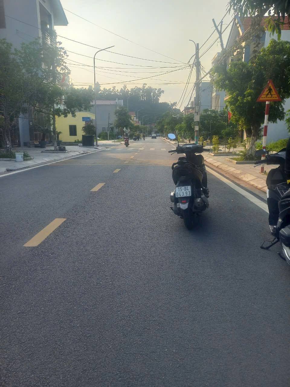 cần bán 100m2 Tuyến 1 Mặt Đường thanh niên,Trung Tâm Quận Đồ Sơn. 
 15983486