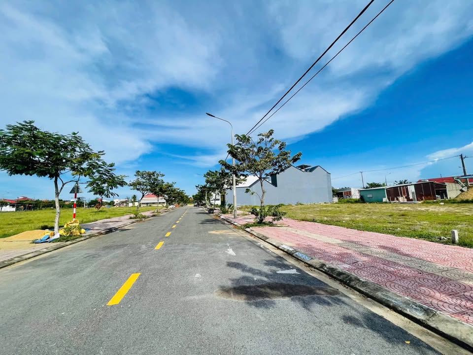 Chính chủ cần bán Lô Đất Ngay Hội An - Chỉ 2.x Tỷ - Không ngập  15983498