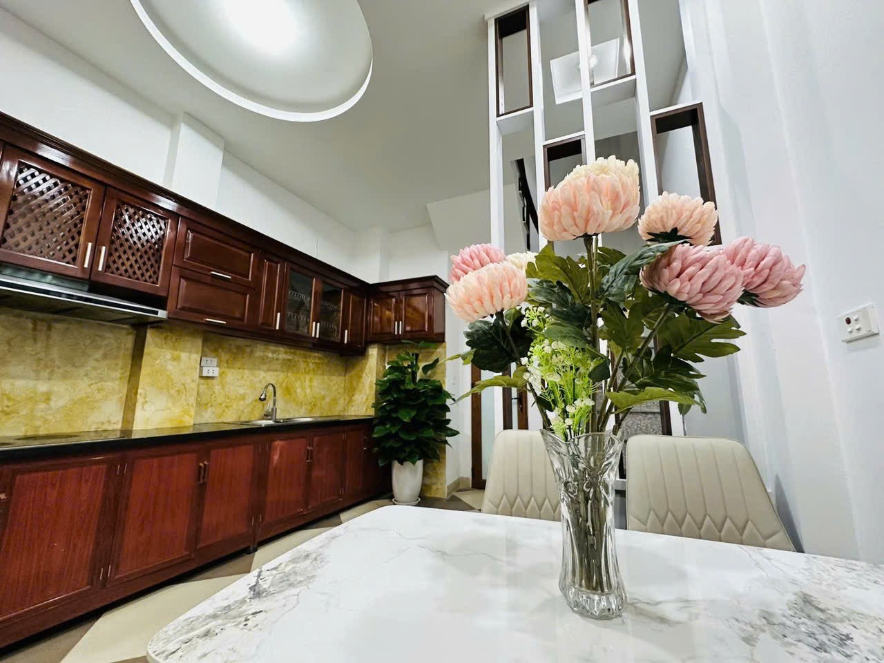 NHÀ ĐẸP FULL ĐỒ Văn Chương, Đống Đa DTSD 40M X 5T giá 12tr 15983509