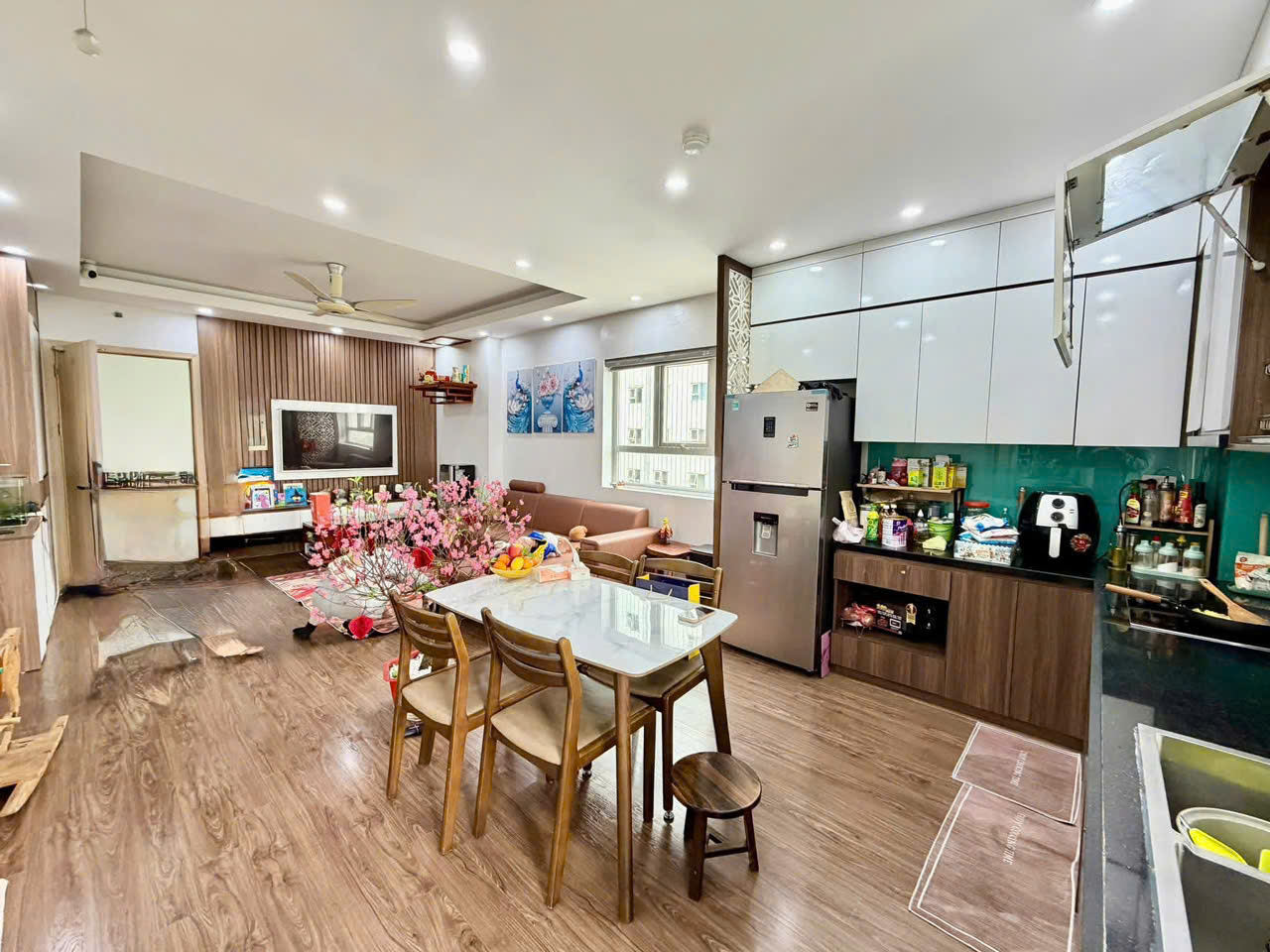 Chính chủ bán căn góc 80m2 HH03 b2.1 Thanh Hà – Tầng trung, mặt đường trục phía nam, full đồ cao cấp 15983513