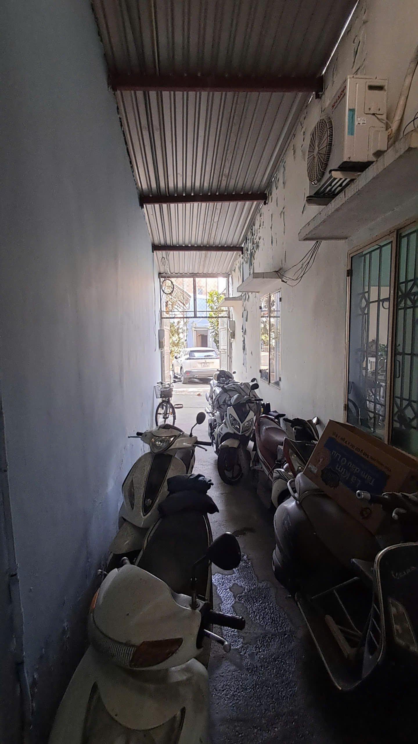 Chỉ 50 Triệu/m² - BÁN LÔ ĐẤT LỚN TẶNG 3 CĂN NHÀ CẤP 4 - NGAY CHỢ HIỆP BÌNH - PHẠM VĂN ĐỒNG - 15983530