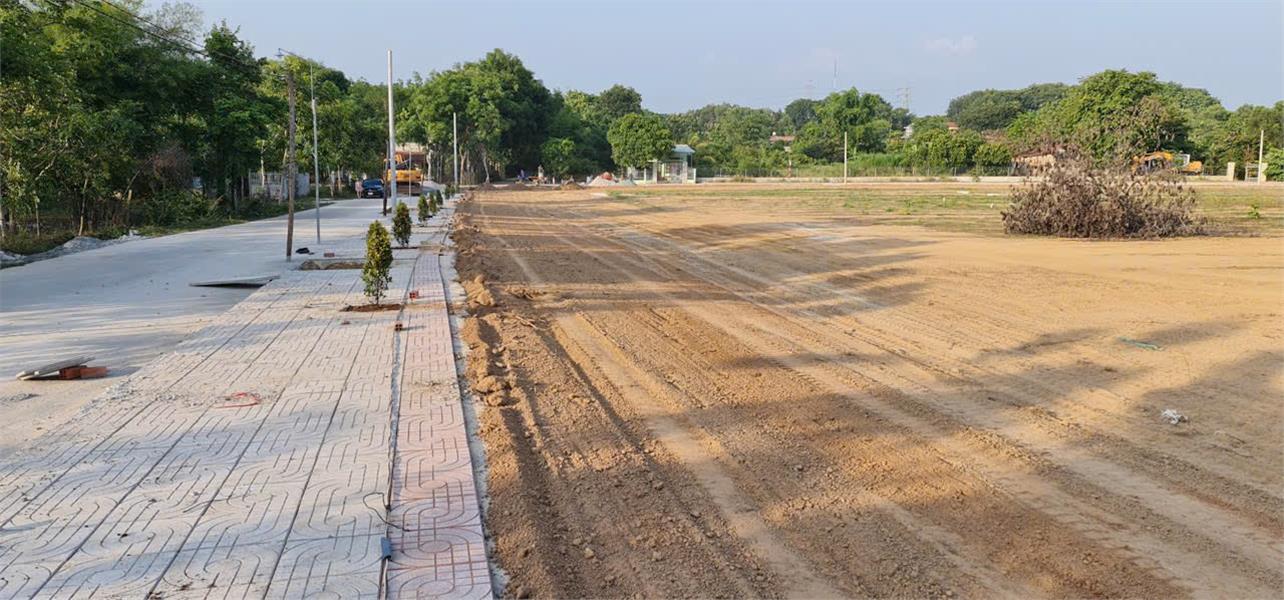 Chào bạn! Bạn đang có nhu cầu bán đất thổ cư 5x30m tại Bình Long, tỉnh Bình Phước. Để giúp bạn 15983544