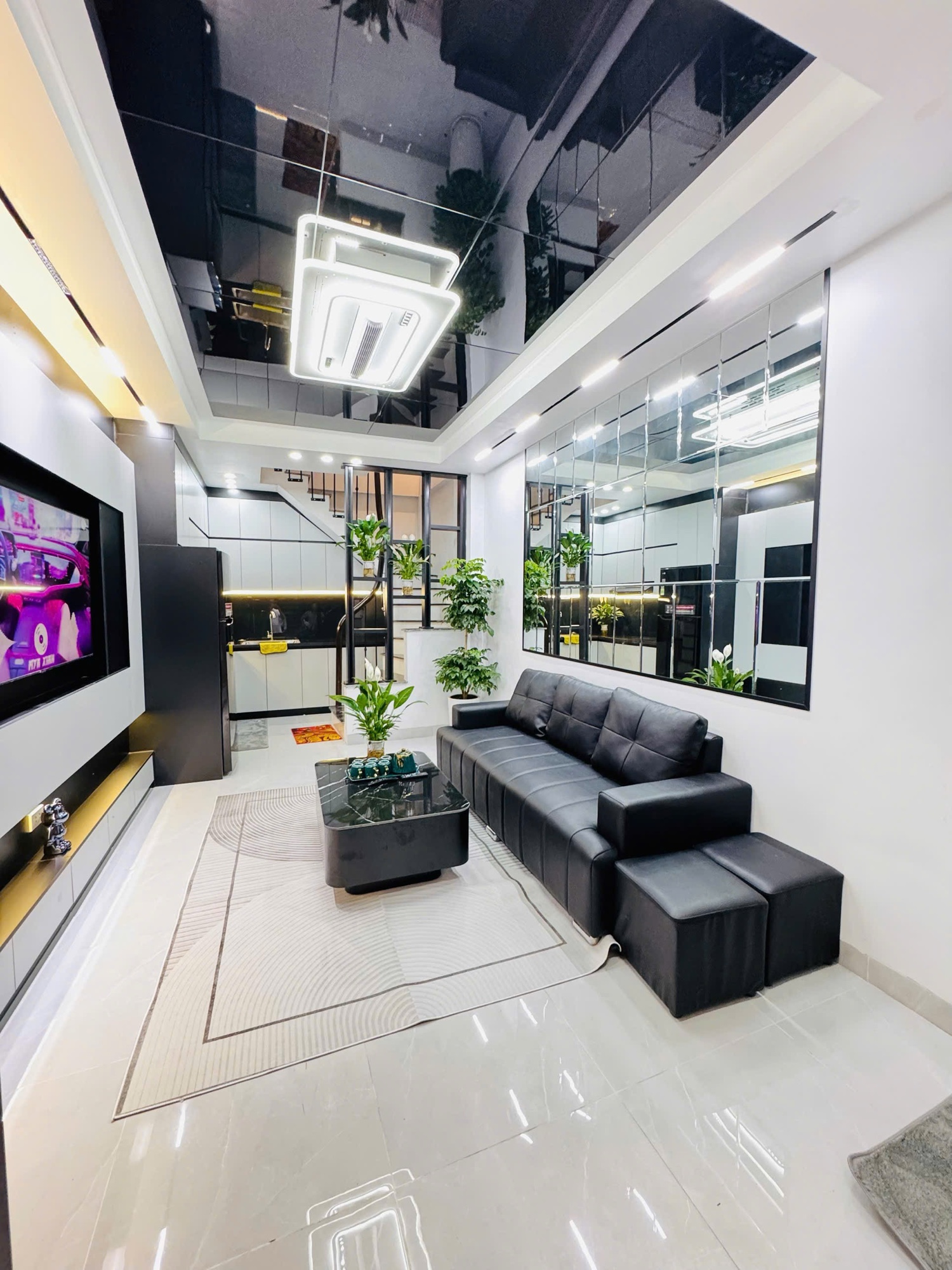 Bán Nhà Đặng Tiến Đông 22/26m2.  5 tầng. mặt tiền 3.2m. giá 8.6 Tỷ Đống Đa Hà Nội 15983617