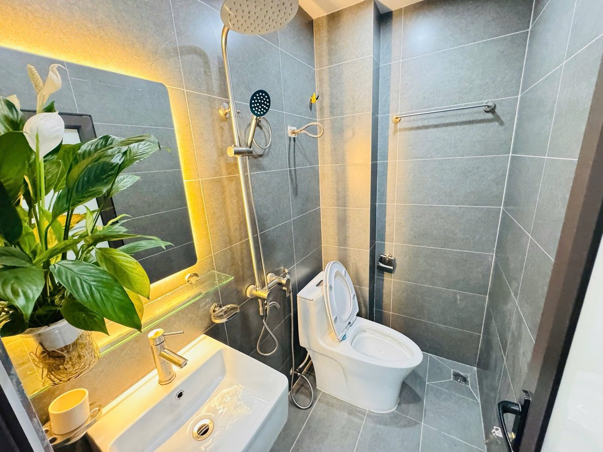 Bán Nhà Đặng Tiến Đông 22/26m2.  5 tầng. mặt tiền 3.2m. giá 8.6 Tỷ Đống Đa Hà Nội 15983617