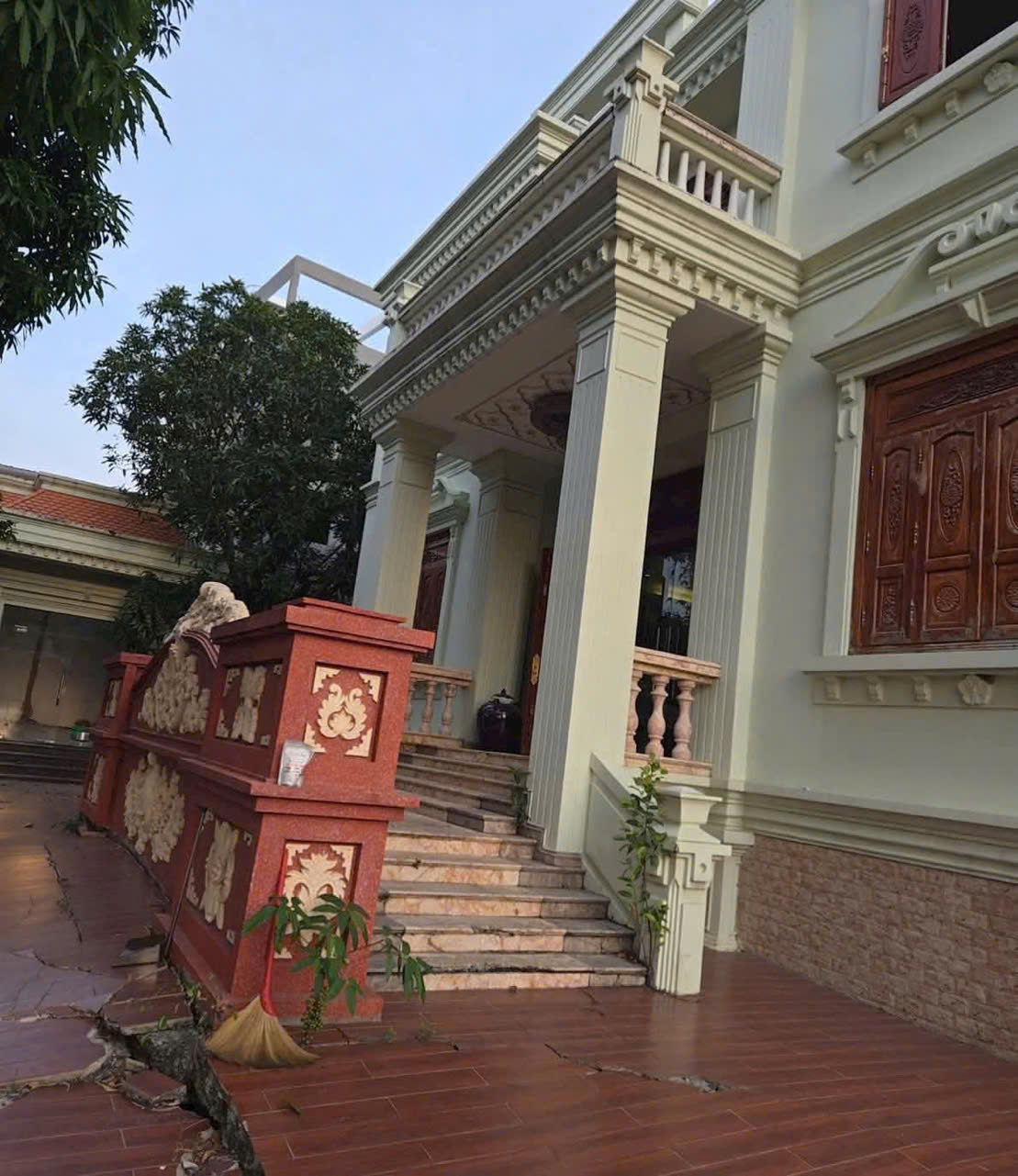 BIỆT THỰ SÂN VƯỜN THẠNH LỘC 37 – 732M² – 7PN – CHỈ 28.98 TỶ TL MẠNH 15983686